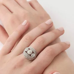 Bague 1930