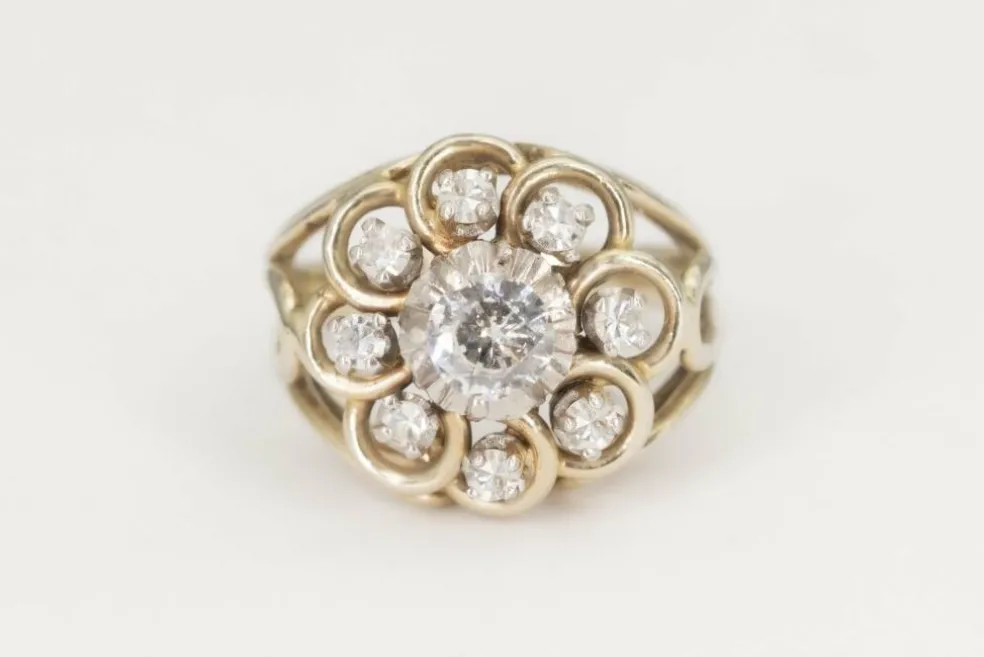 Bague ancienne dôme diamants