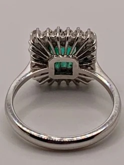 Bague Carrée émeraude diamants