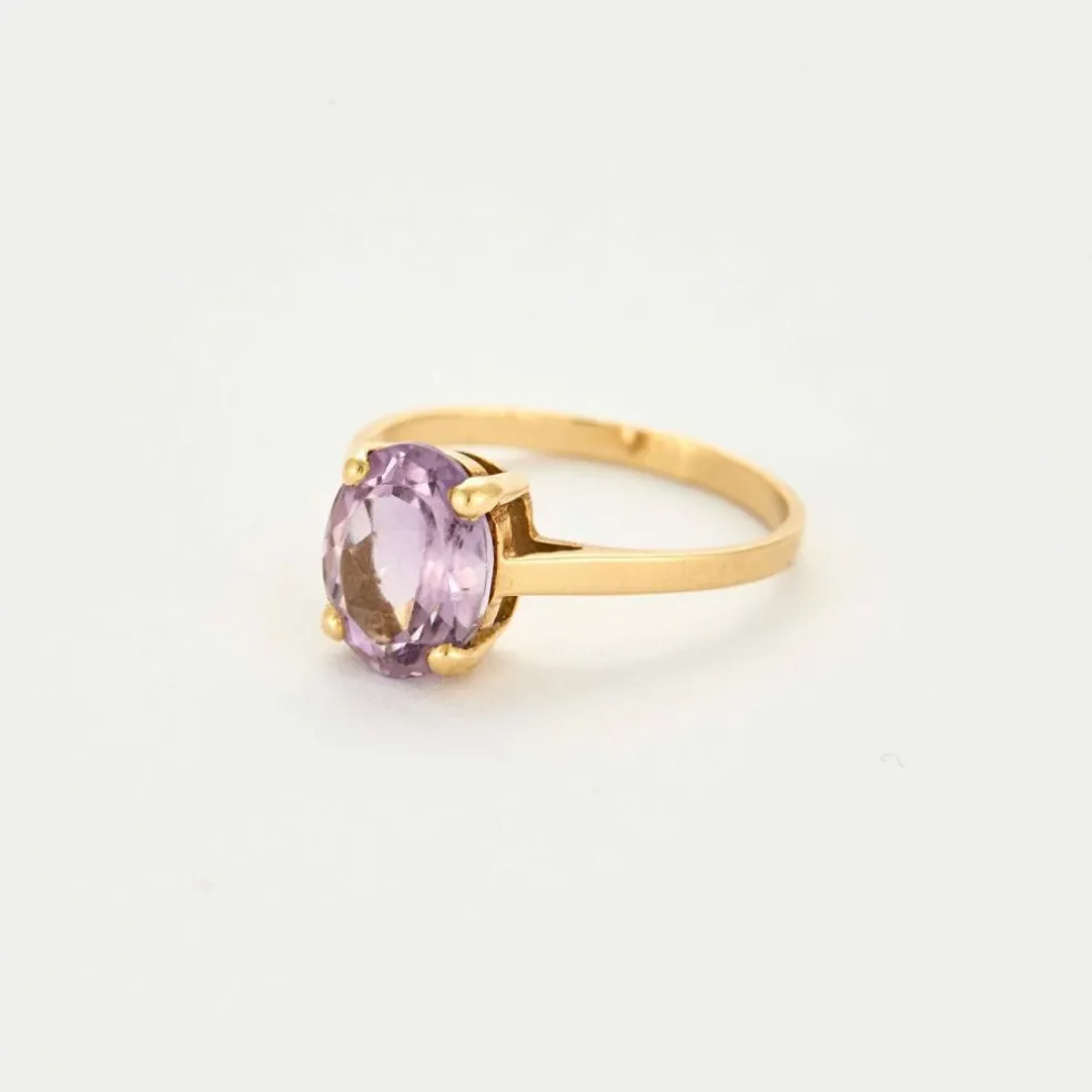 Bague en or jaune et améthyste