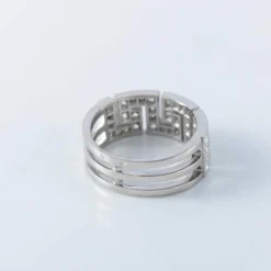 Bague à motifs grecs, diamants et platine