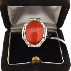 BAGUE - OR BLANC 18 KT - CABOCHON CORAIL