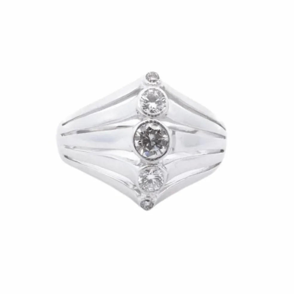 Bague 1940 Or blanc Diamants
