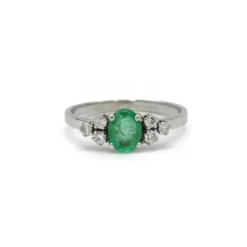 Bague - Or blanc, Diamants & Emeraude