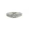 Bague - Or blanc et diamants