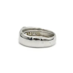 Bague - Or blanc et diamants