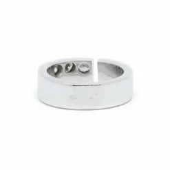 Bague - or blanc et diamants