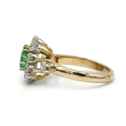 Bague - Or jaune diamants et émeraude