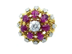 Bague 1960 or jaune diamants et rubis