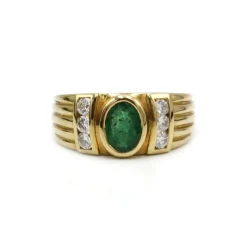 Bague - Or jaune émeraude et diamants