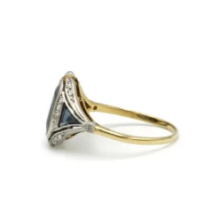 Bague - Or, saphirs et diamants
