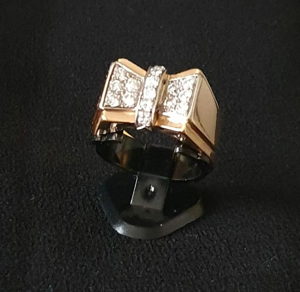 BAGUE PAPILLON OR JAUNE et DIAMANTS - EPOQUE 1945/1947
