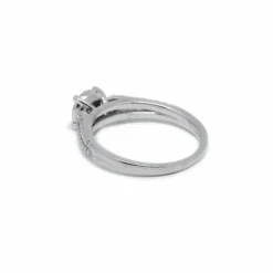 Bague - platine et diamants