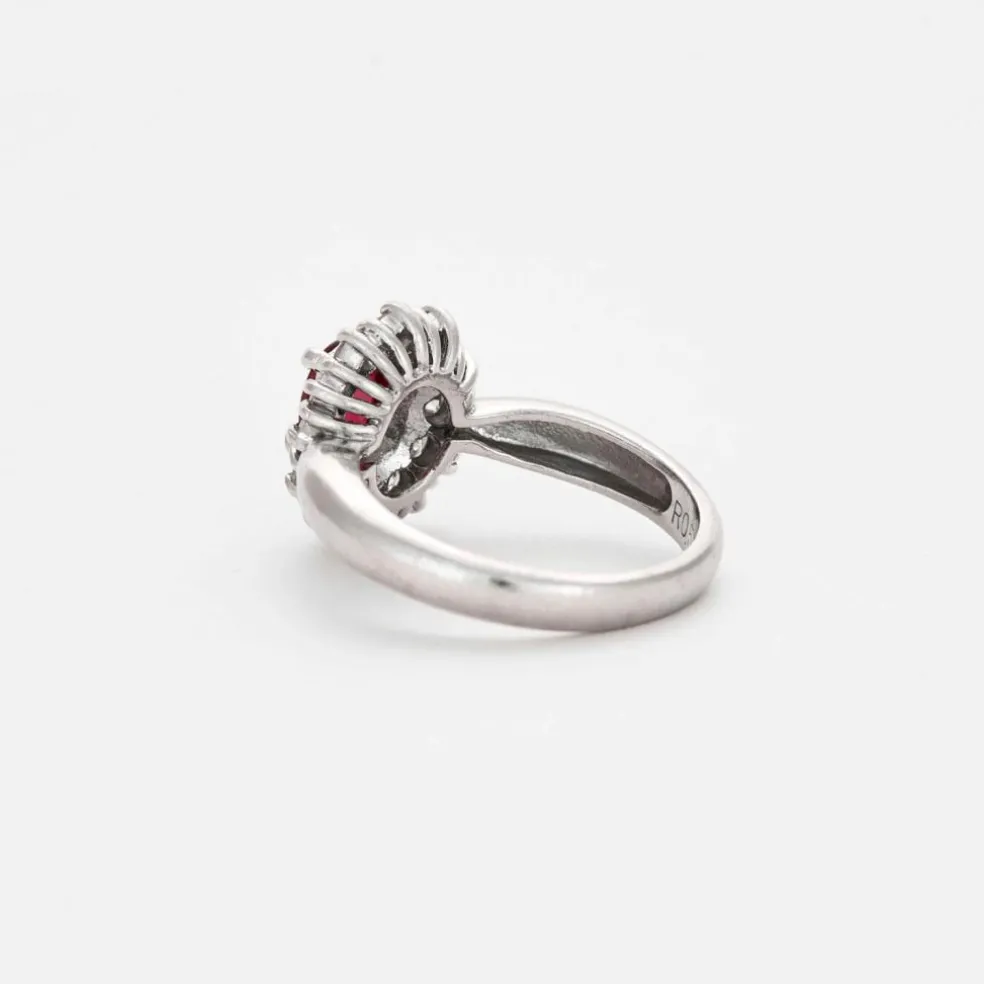 Bague platine et rubis et diamants