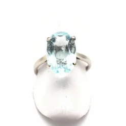 Bague aigue marine en or blanc 750