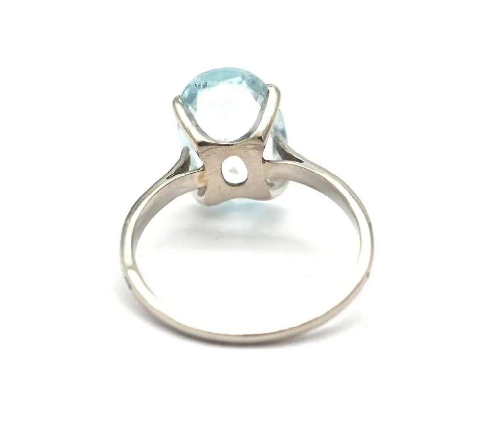 Bague aigue marine en or blanc 750