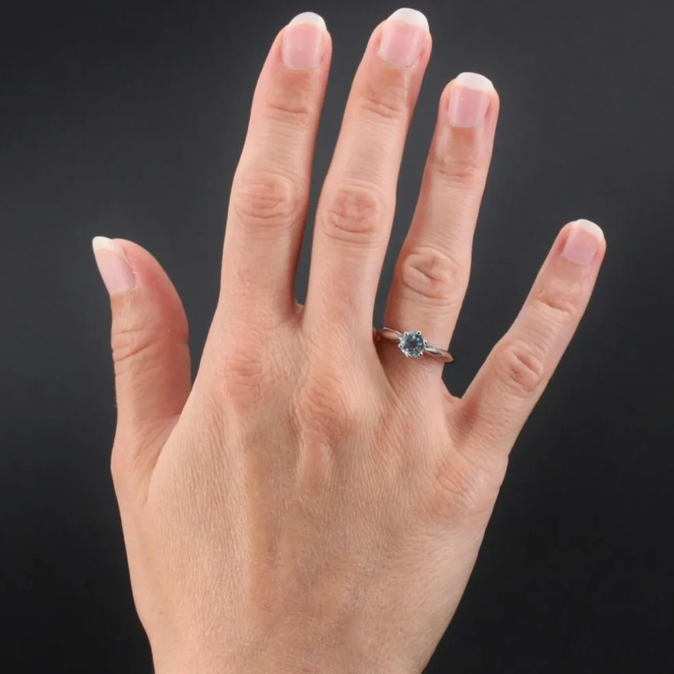 Bague aigue-marine or blanc en solitaire