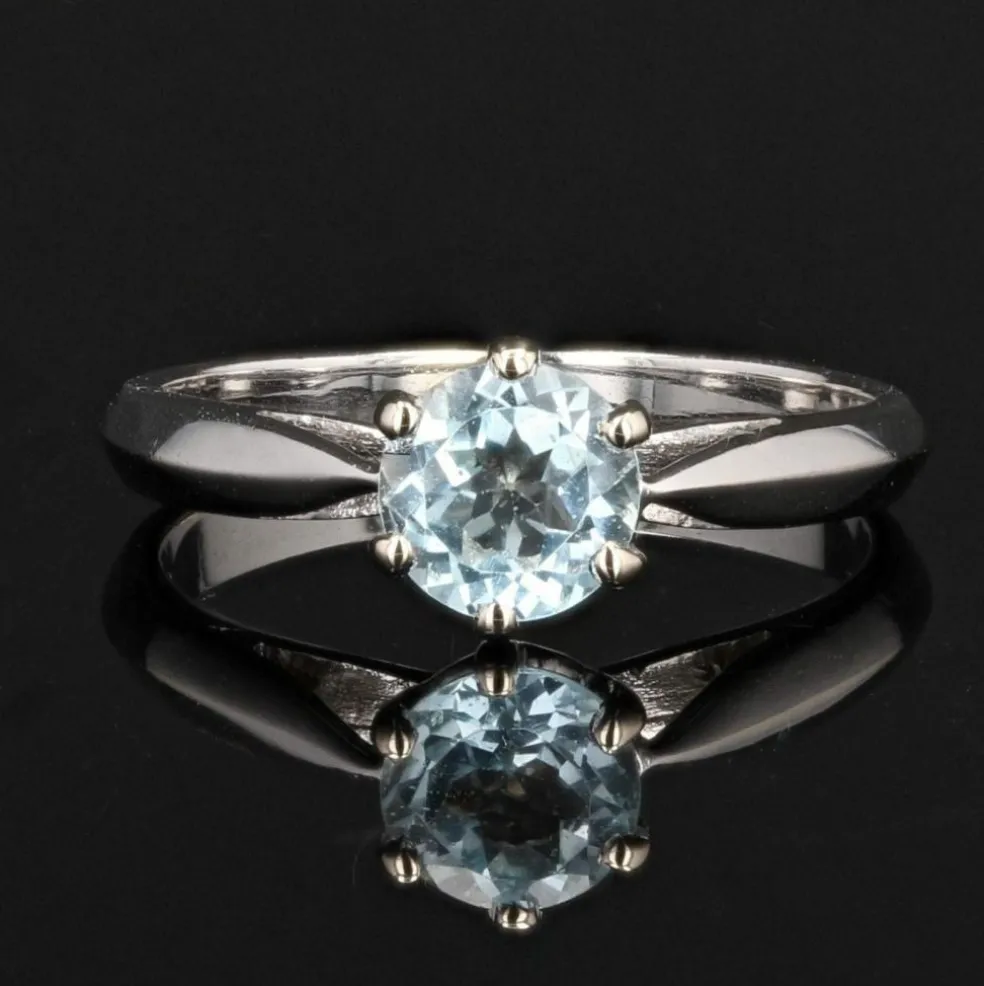 Bague aigue-marine or blanc en solitaire