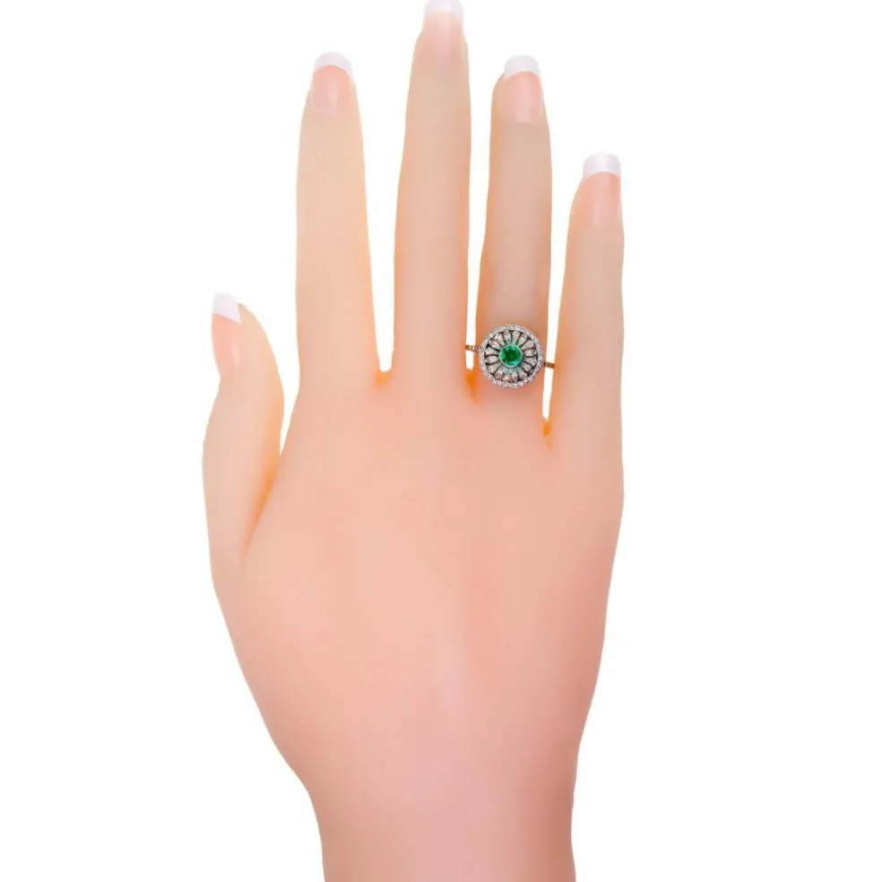 Bague ajourée diamants émeraude