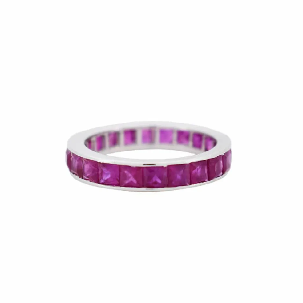 Bague Alliance Éternité Vintage en Or Blanc et Rubis Naturels
