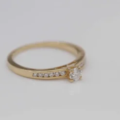 Bague AMOUR avec diamants