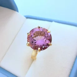 Bague Améthyste en Solitaire Or Jaune 18 K