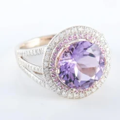 Bague Améthyste entourage Diamants blancs et roses