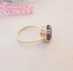 Bague Améthyste Ovale en Solitaire Or Jaune