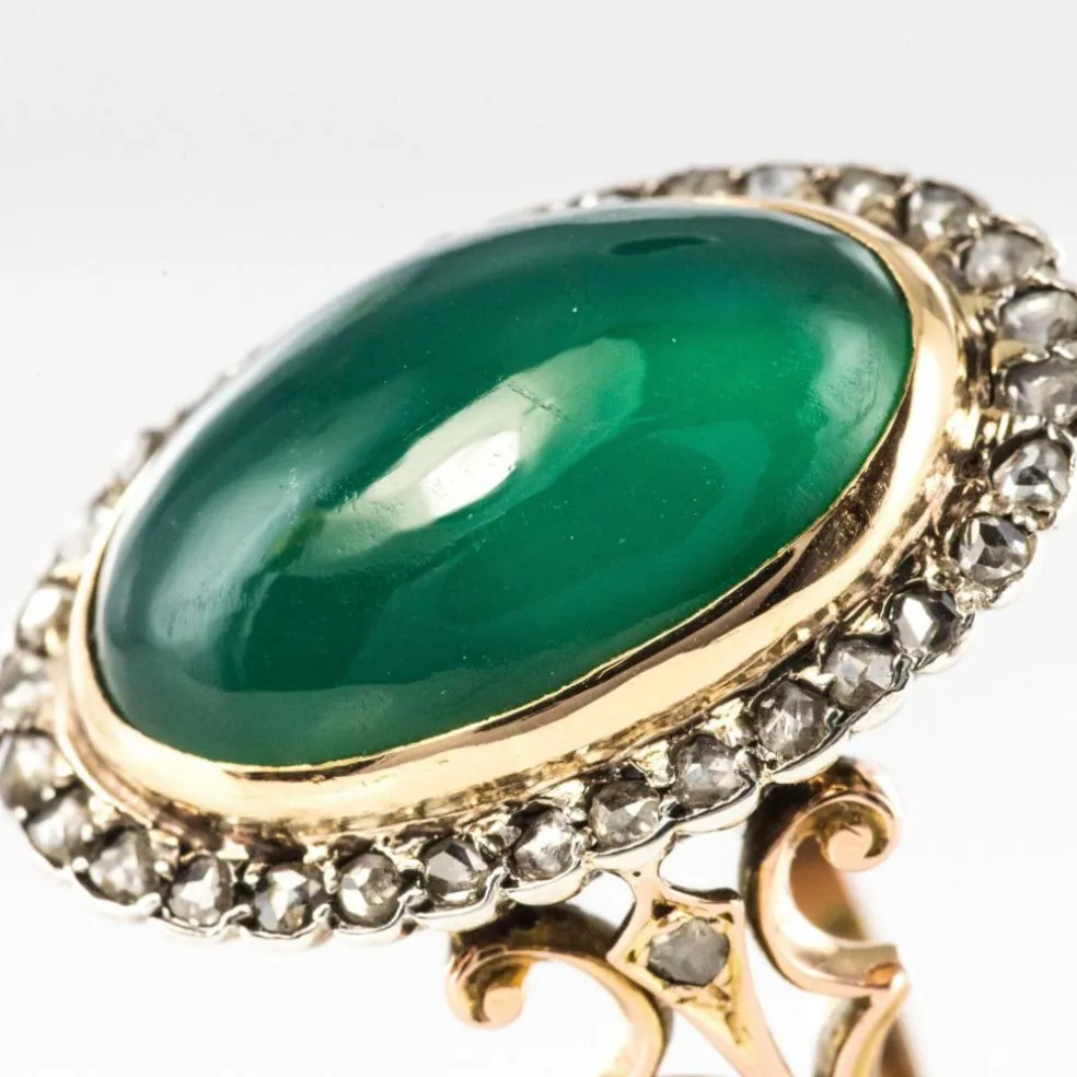 Bague ancienne agate verte et diamants taillés en rose