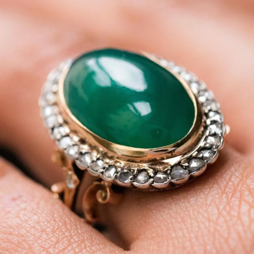 Bague ancienne agate verte et diamants taillés en rose