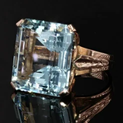 Bague ancienne aigue-marine montée sur or rose