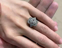 Bague ancienne Art Déco 1920 platine et diamants