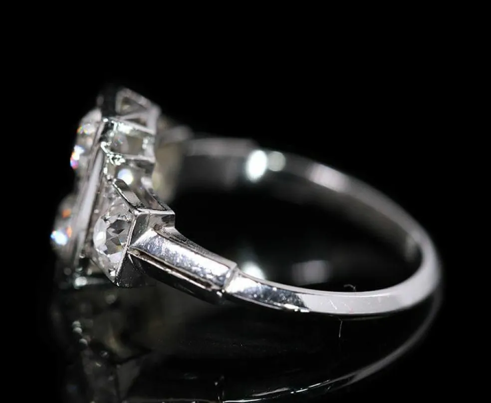Bague ancienne Art Déco 1930 platine et diamants