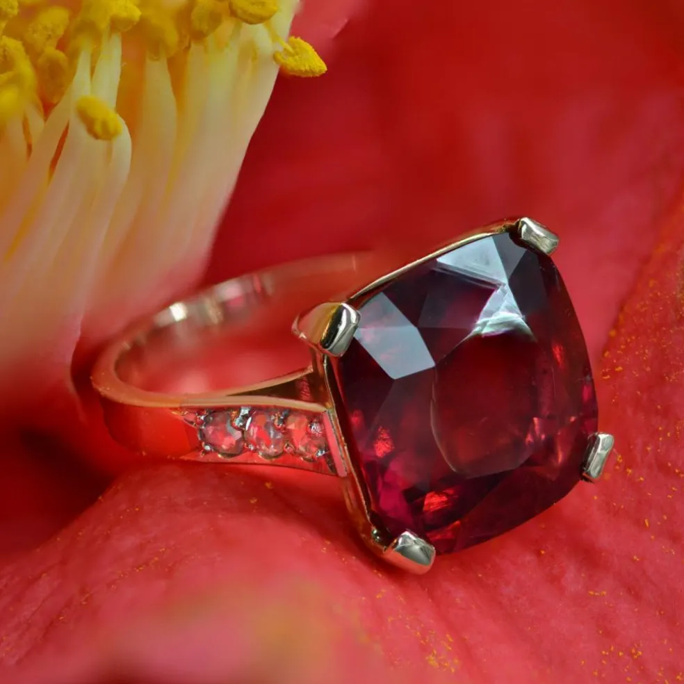 Bague ancienne art déco tourmaline coussin et diamants