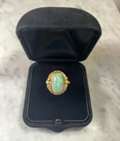 Bague ancienne, Art Nouveau, opale