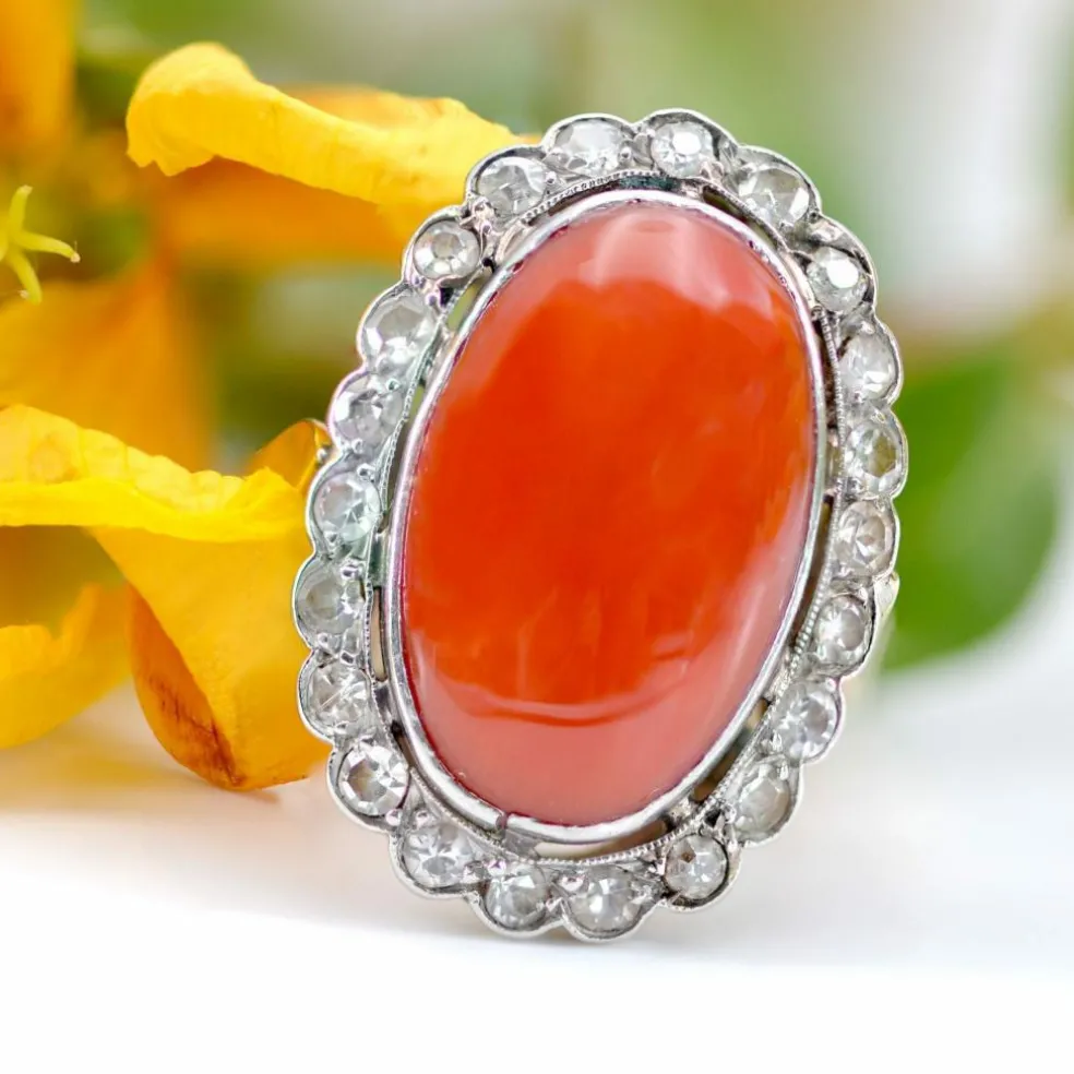 Bague ancienne corail méditérranéen et diamants