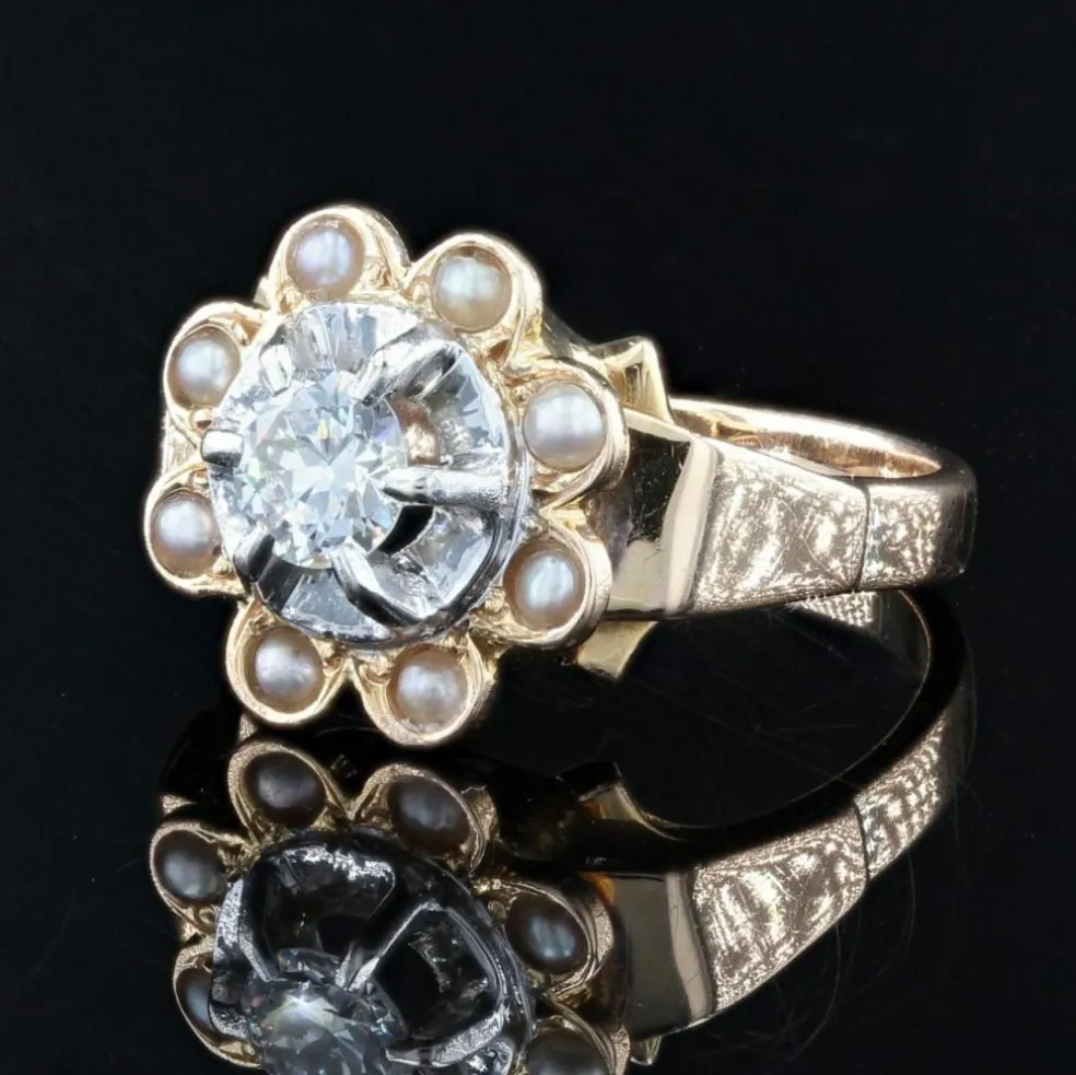 Bague ancienne diamants entourée de perles
