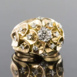 Bague ancienne dôme d'écailles et de diamants