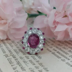 Bague ancienne edouardienne No Heat 2.25 carats rubis de Birmanie et diamants