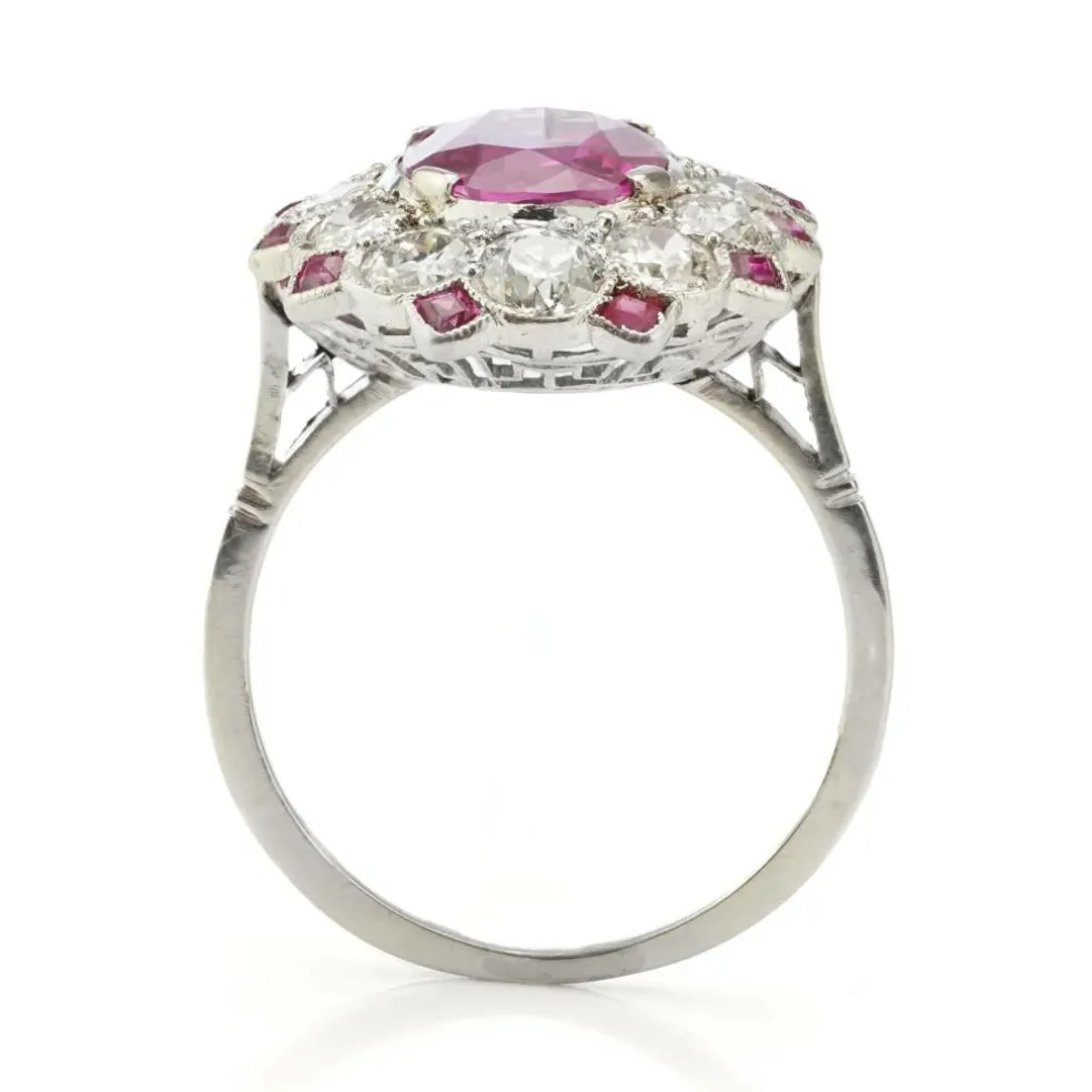 Bague ancienne edouardienne No Heat 2.25 carats rubis de Birmanie et diamants