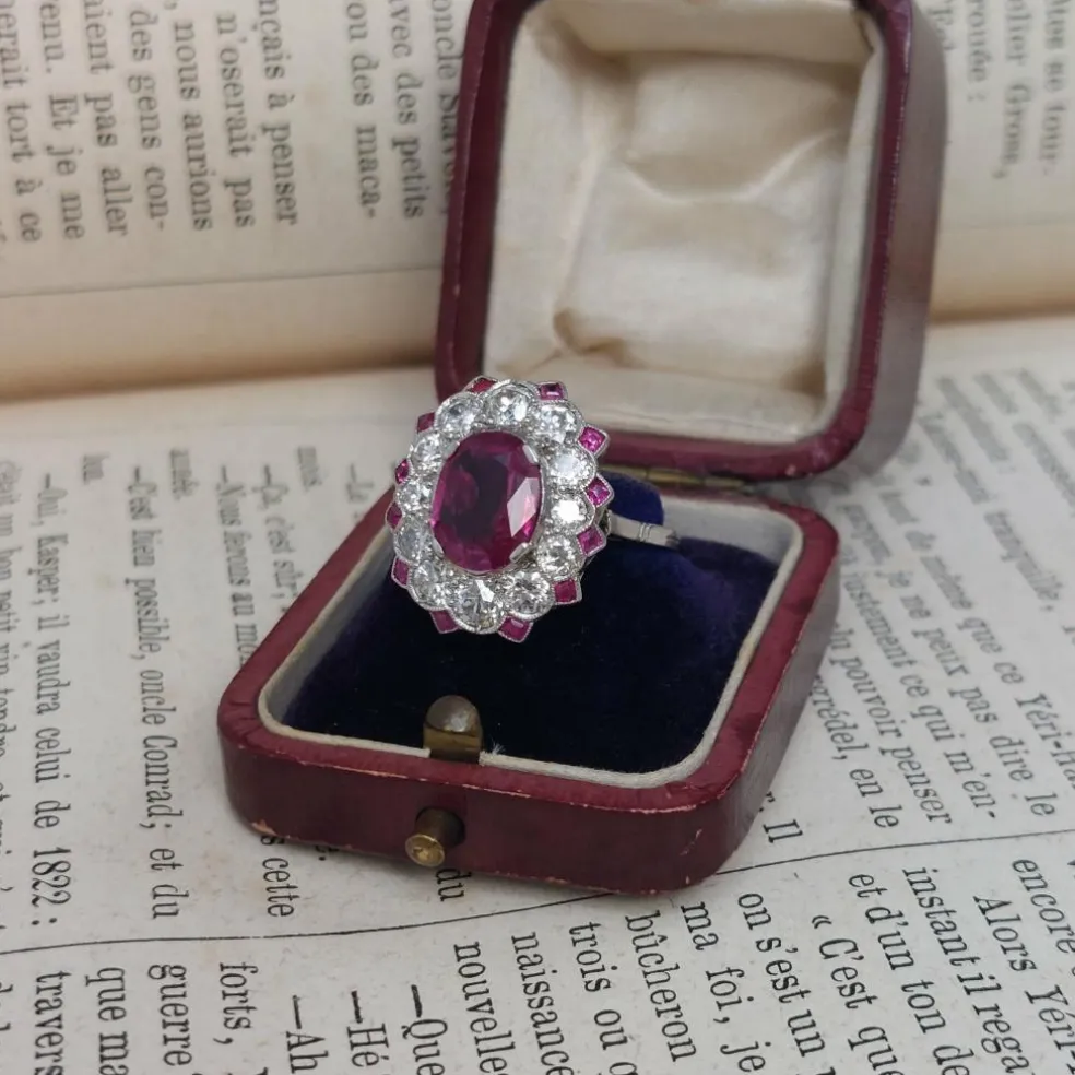 Bague ancienne edouardienne No Heat 2.25 carats rubis de Birmanie et diamants