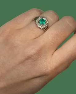 BAGUE ANCIENNE EMERAUDE ET DIAMANTS