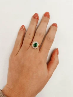 bague ancienne en émeraude verte