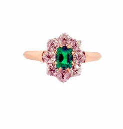 Bague ancienne en or 18 carats , émeraude et diamants