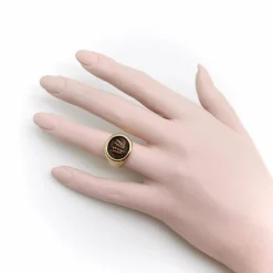 Bague ancienne en or avec pièce de monnaie du roi Agrippa Ier