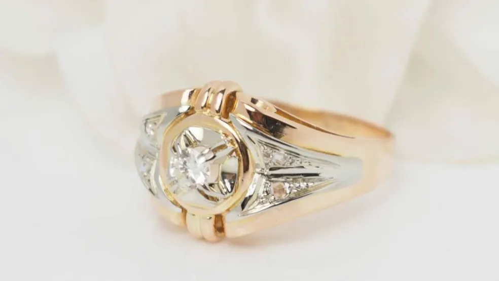 Bague ancienne en or bicolore et diamant