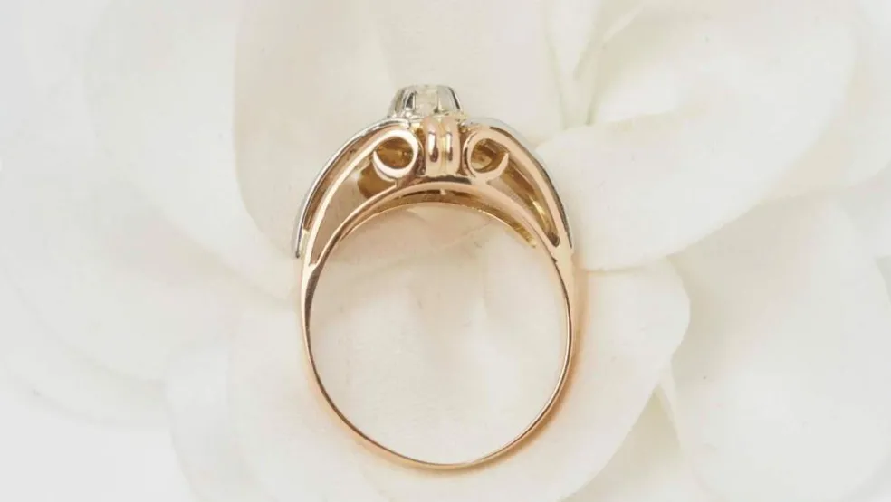Bague ancienne en or bicolore et diamant