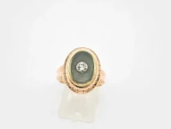 Bague ancienne en or, diamant, jade