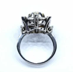 Bague ancienne en or et diamants
