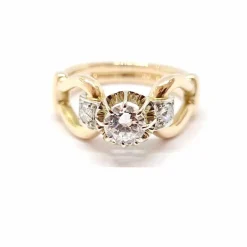 Bague ancienne en or jaune, diamants